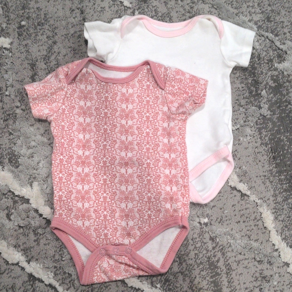 ✨ 10/$10✨ Onesie Bundle